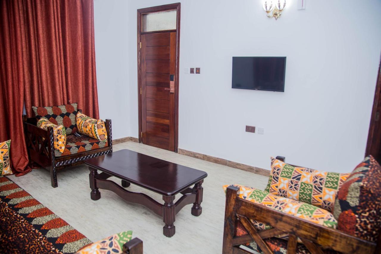 Sheratton Beach Villagio Mombasa Esterno foto