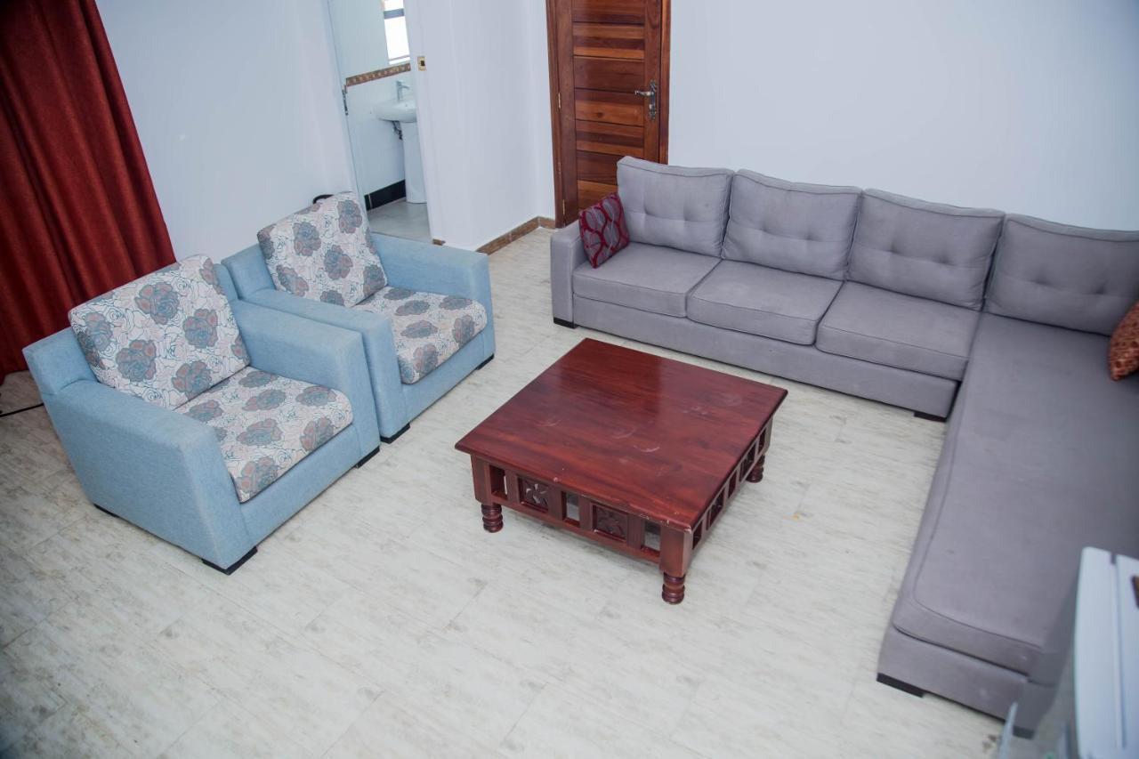 Sheratton Beach Villagio Mombasa Esterno foto