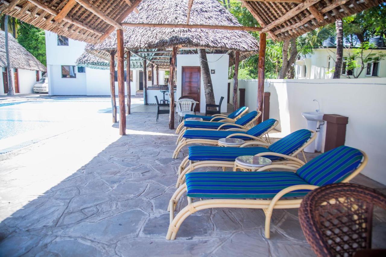 Sheratton Beach Villagio Mombasa Esterno foto