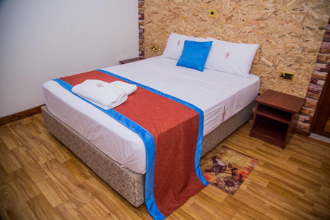 Sheratton Beach Villagio Mombasa Esterno foto