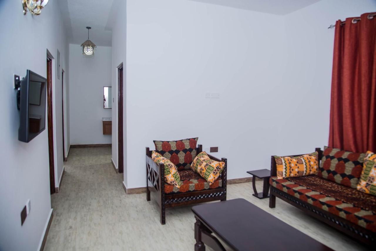 Sheratton Beach Villagio Mombasa Esterno foto