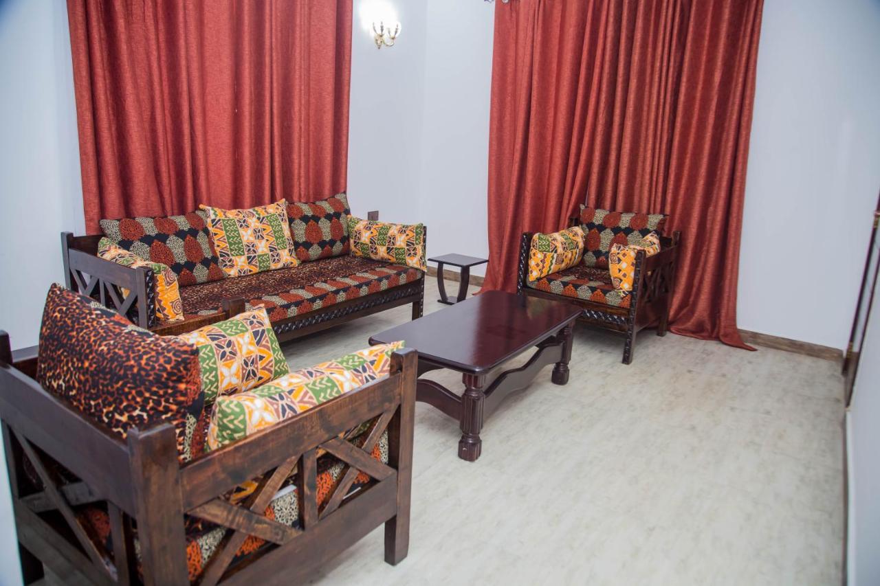 Sheratton Beach Villagio Mombasa Esterno foto