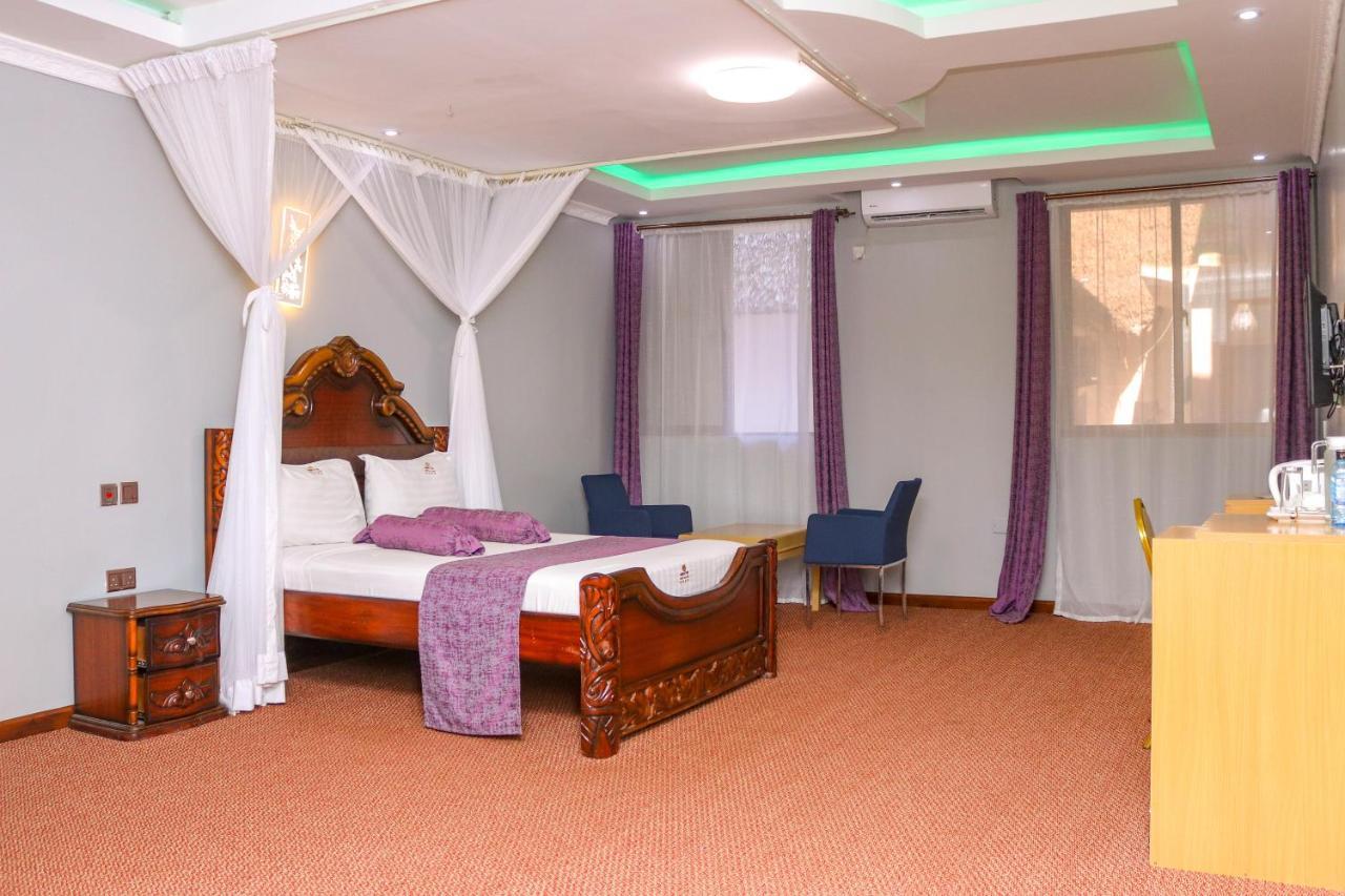 Sheratton Beach Villagio Mombasa Esterno foto